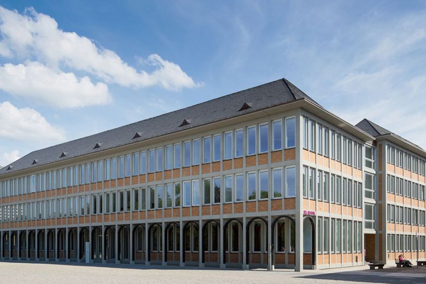 Haus 1 am Karlsruher Schlossplatz
