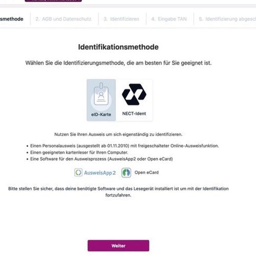 Screenshot der Seite zur Auswahl der Identifikationsmethode. Es besteht eine Auswahlmöglichkeit zwischen eID-Karte auf der linken und NECT-Ident auf der rechten Seite. Unten befindet sich ein Weiter-Button.