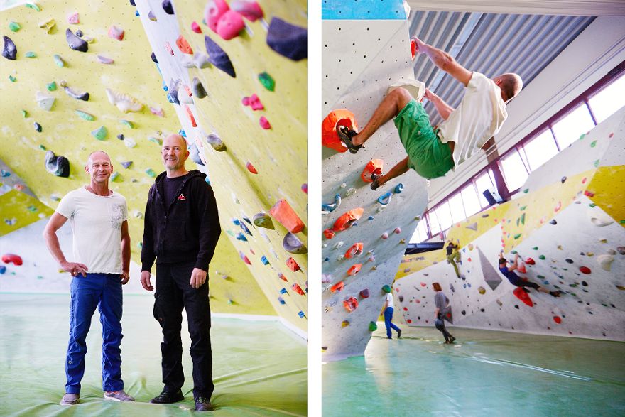 Collage. Linke Seite: Gründer der Kletter- und Boulderhalle The Rock; rechte Seite: eine Person klettert eine schräge Wand hoch